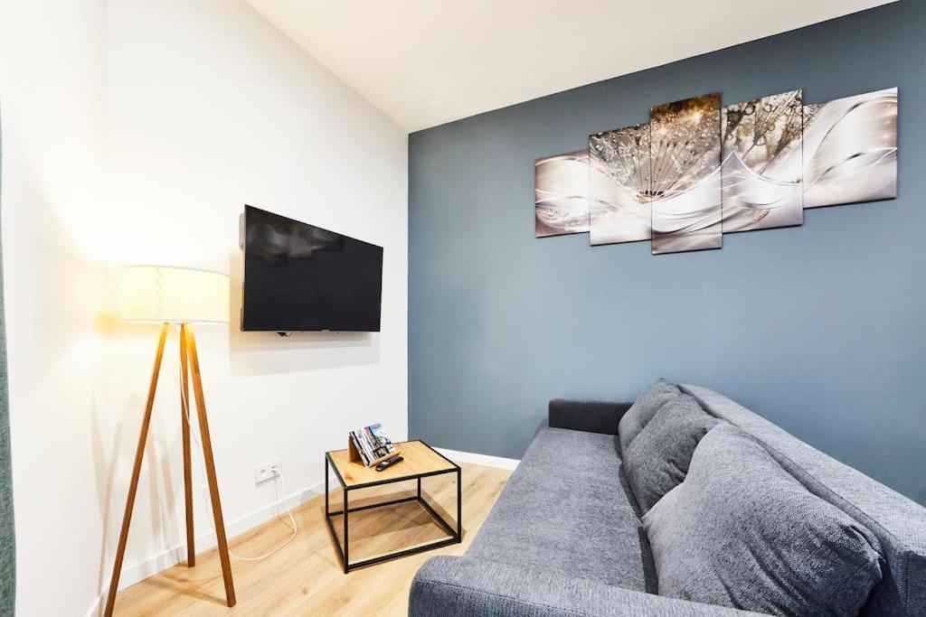 Rb-0G - Appartement F3 Au Rdc Tout Equipe Pour 1 A 5 Pers Mulhouse Esterno foto